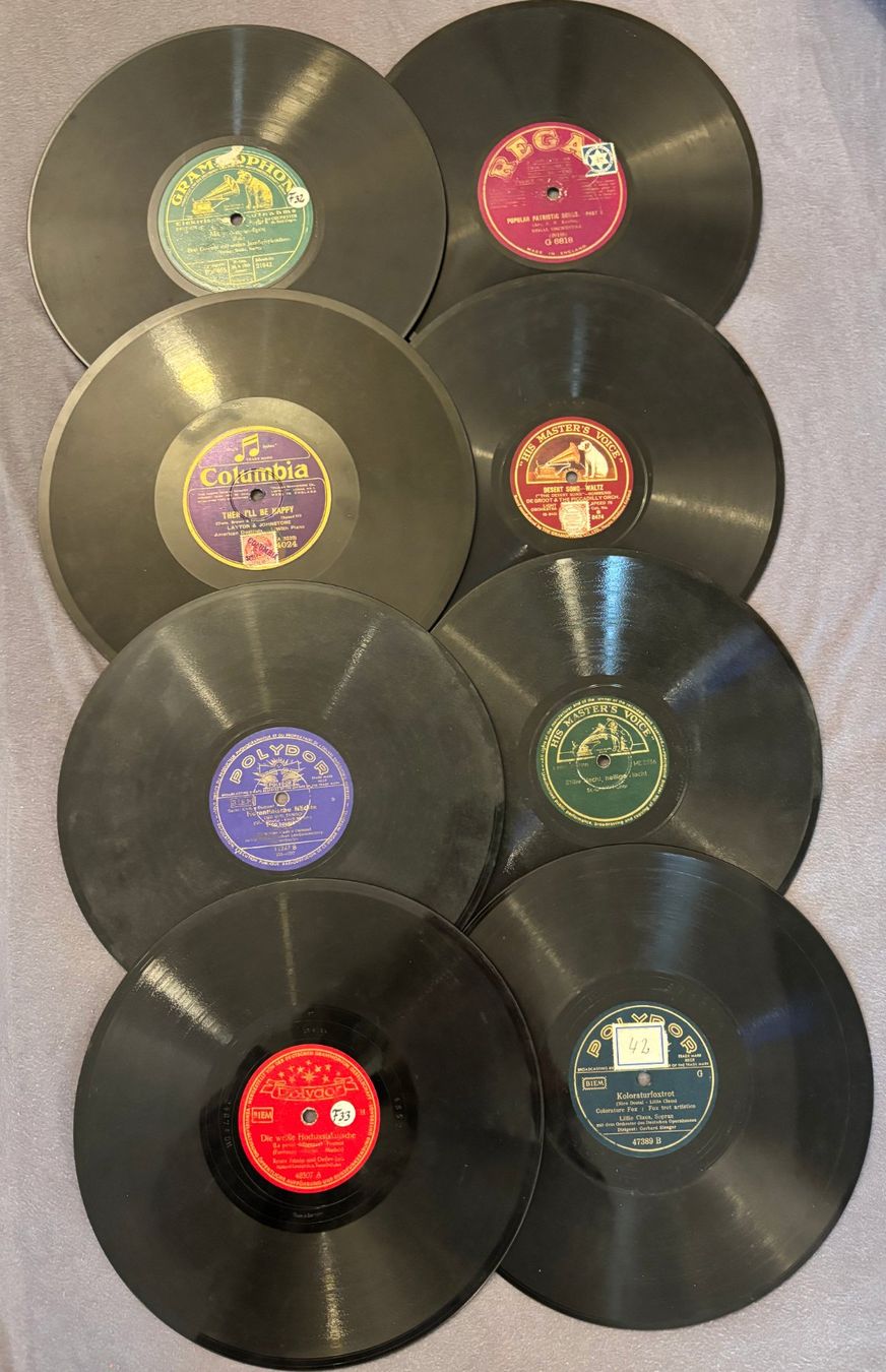 Vinyles: 8 Schellacks - Angebot 2 – D'occasion à Stans par canberra04