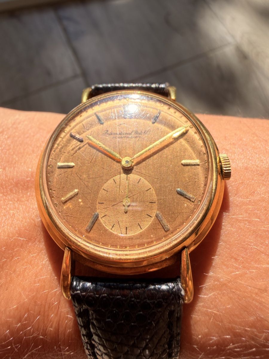 IWC Uhren: Iwc 18k rare Salmon dial – Gebraucht aus Cornol von swi_bv2w 2