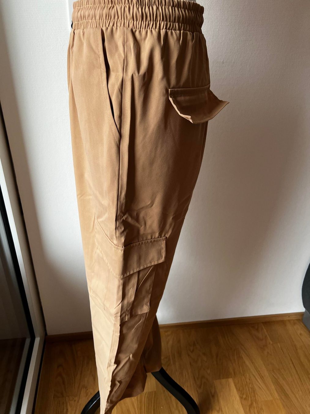 Shein Pantaloni: Neue Hose Shein S/M – Nuovo e nell'imballaggio originale da Riehen venduto da ann_76jw 4