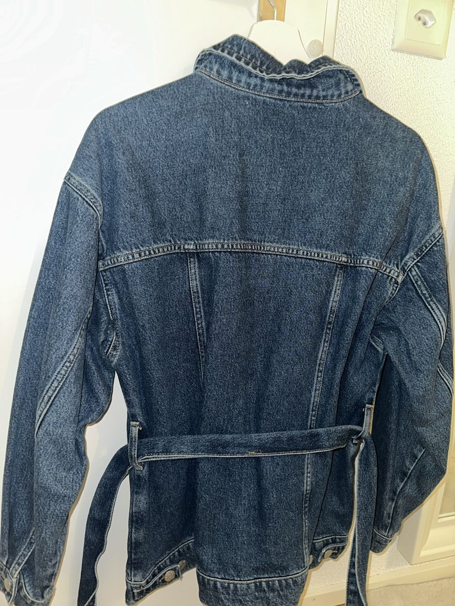 Vestes: Jeansjacke mit Bund – Neuf (Voir description) à Uster par celiiinaaa 3