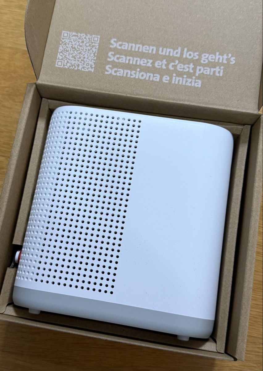 Swisscom WiFi: Swisscom WLAN-Box 3 mit Netzgerät im Originalkarton – Usato da Oetwil am See venduto da Luckyluke1 3