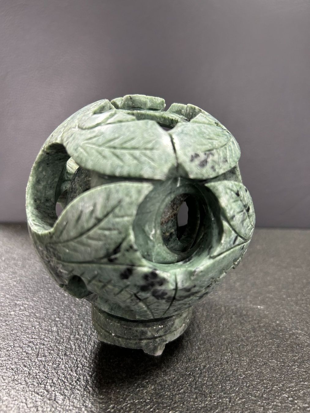 Minerali & Pietre curative: Jade Speckstein Puzzle Ball – Usato da Root venduto da Mpcshop 1
