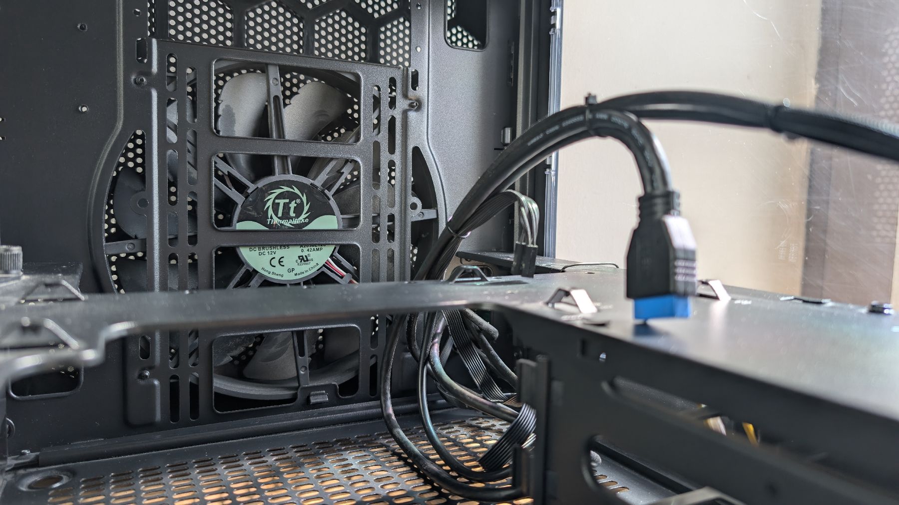Thermaltake Custodie: PC Gehäuse Thermaltake Core V21 – Usato da Zürich venduto da GREENaudio 3