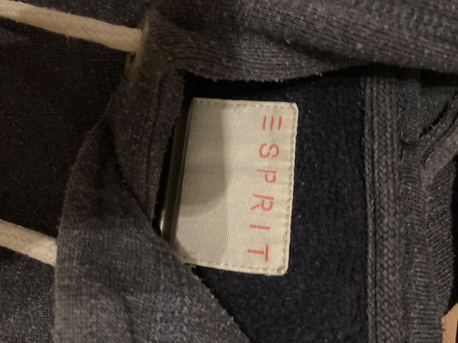 Esprit Maglioni & Felpe: Sweatshirt Esprit M – Usato da Basel venduto da Tshabajuju 1