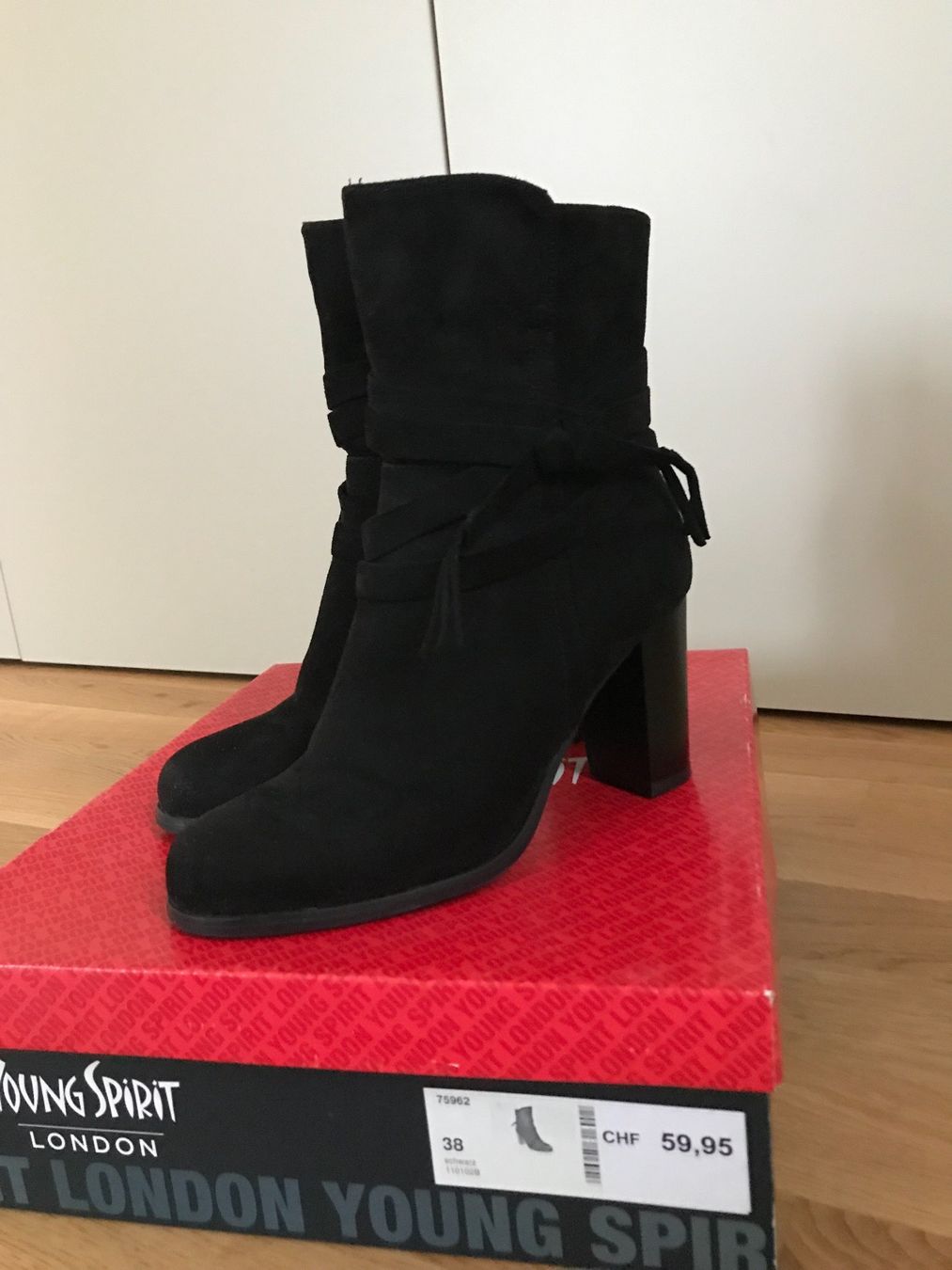 Scarpe da donna: Stiefeletten – Usato da Dübendorf venduto da nela123 3