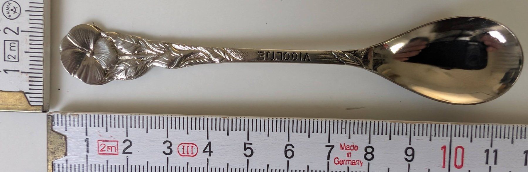 Cucchiai: Vintage Löffel "Viooltje" von Silvertown – Usato da Zürich venduto da axolottchen