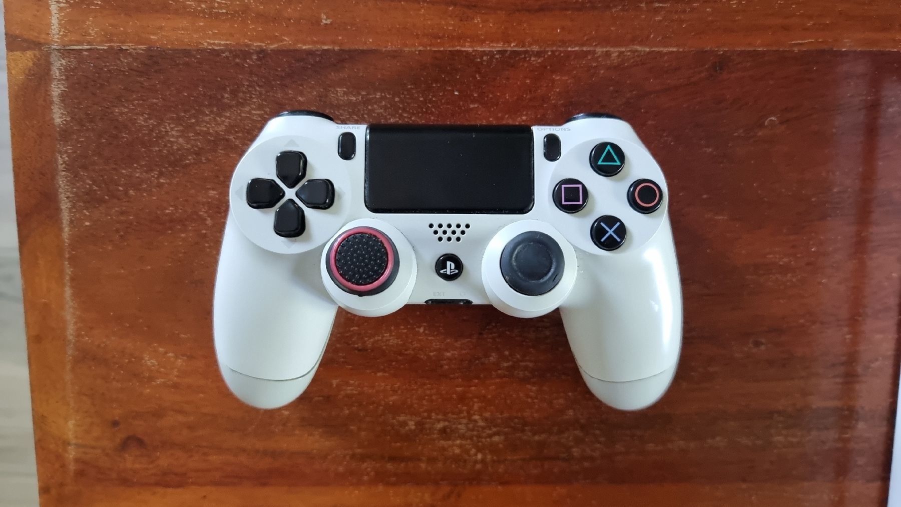 Sony Console: Playstation 4 Blanche 500 GB – Usato da Vufflens-la-Ville venduto da Colin_98 2