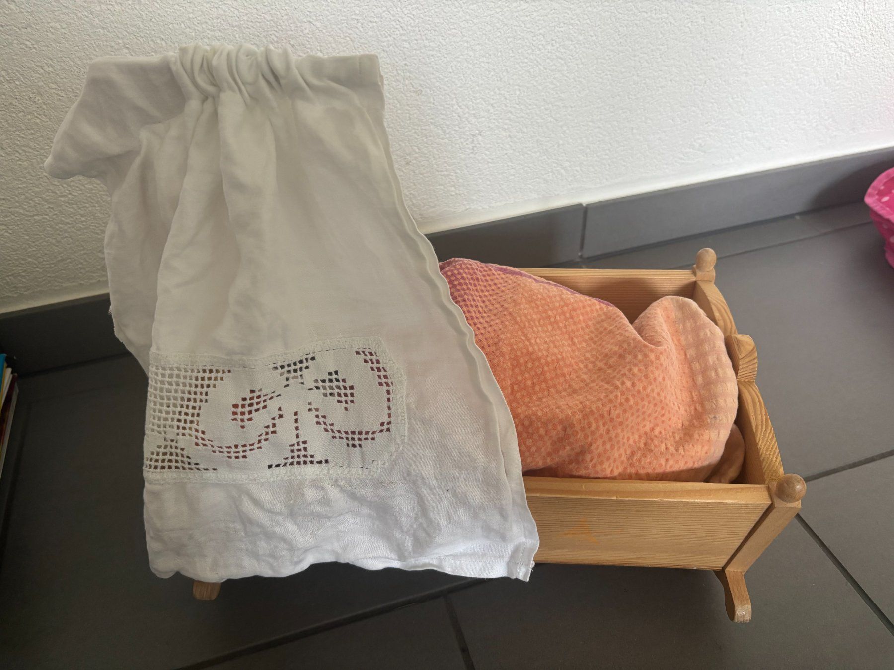 Giocattoli: Holz Puppen Wiege, Bett – Usato da Stüsslingen venduto da ascabatjo 3
