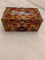 Kosmetiktücher-Box Löwe mit funkelnden Steinchen