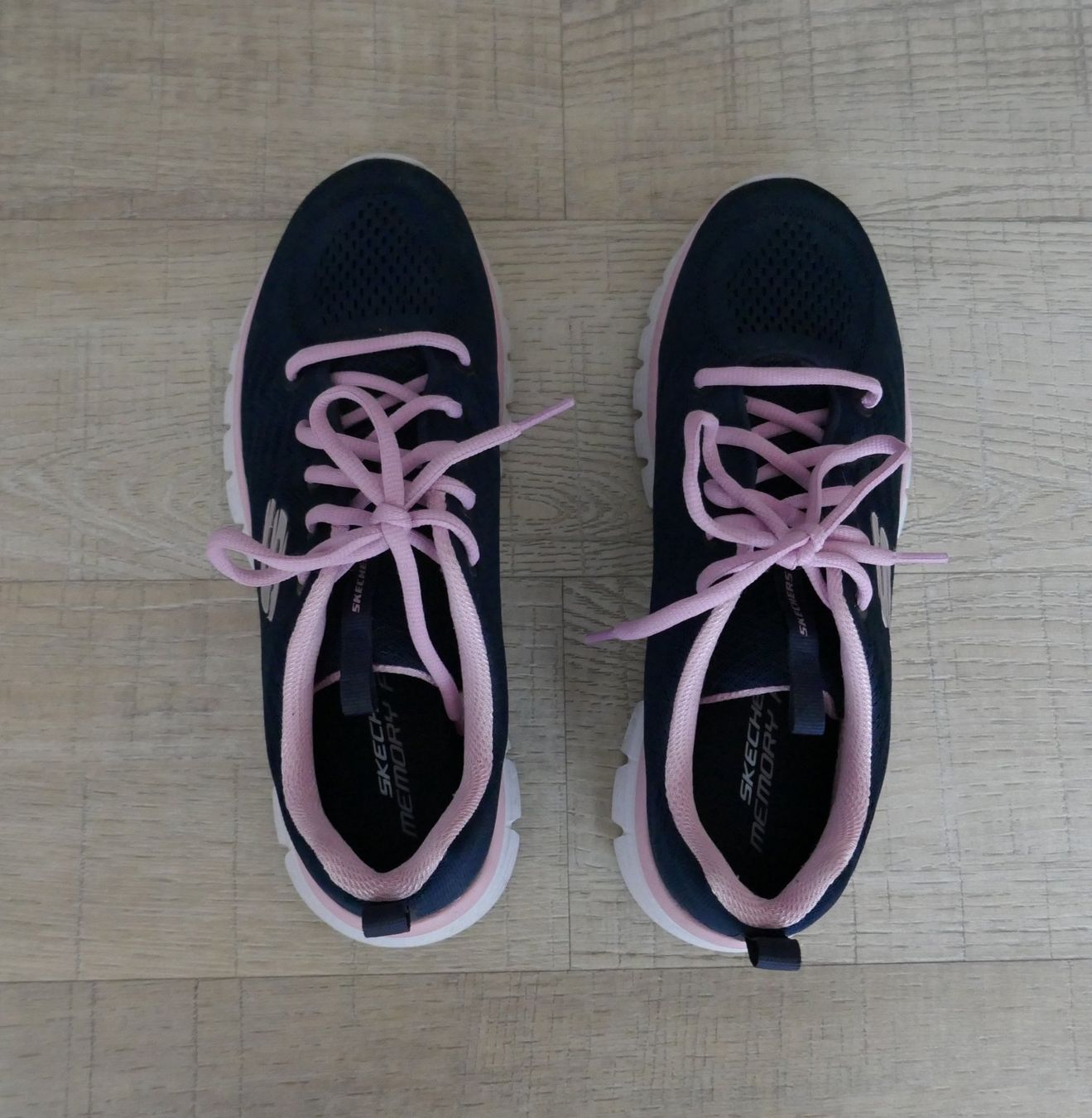 Skechers Scarpe da donna: Skechers Memory Foam Gr. 39, dunkelblau-rosa – Usato da Port venduto da uzuku 4