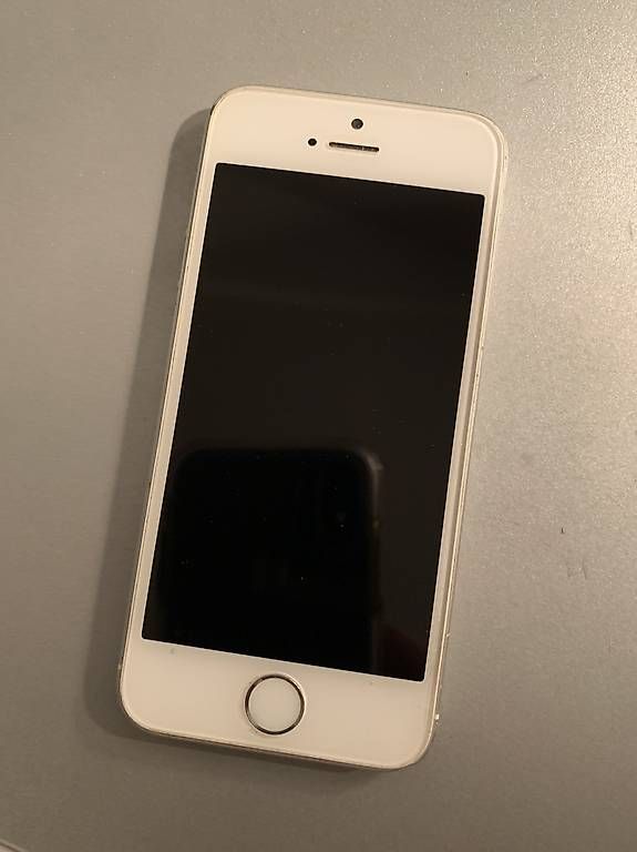 Telefoni cellulari / Smartphones: Iphone 5S 16 GB – Usato da Biezwil venduto da rip0505 1