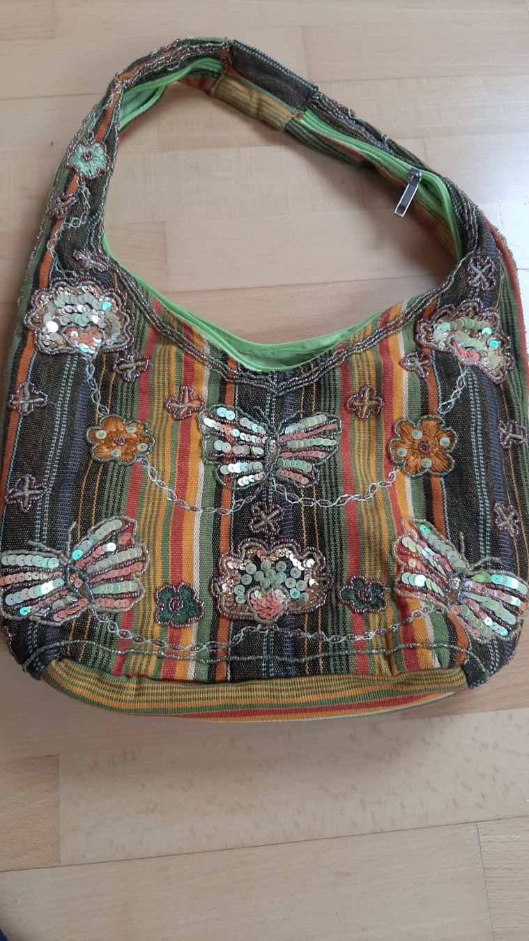 Taschen für Damen: Handtasche – Gebraucht aus Kriens von honig01