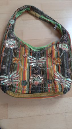 Handtasche