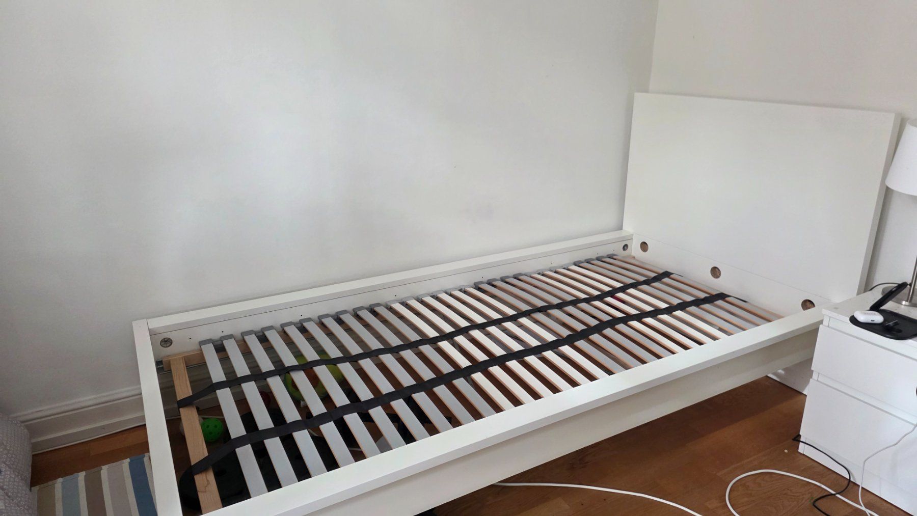 Ikea Lits: Bett MALM 90cmx200cm – D'occasion à Baar par hel_k9vd 1