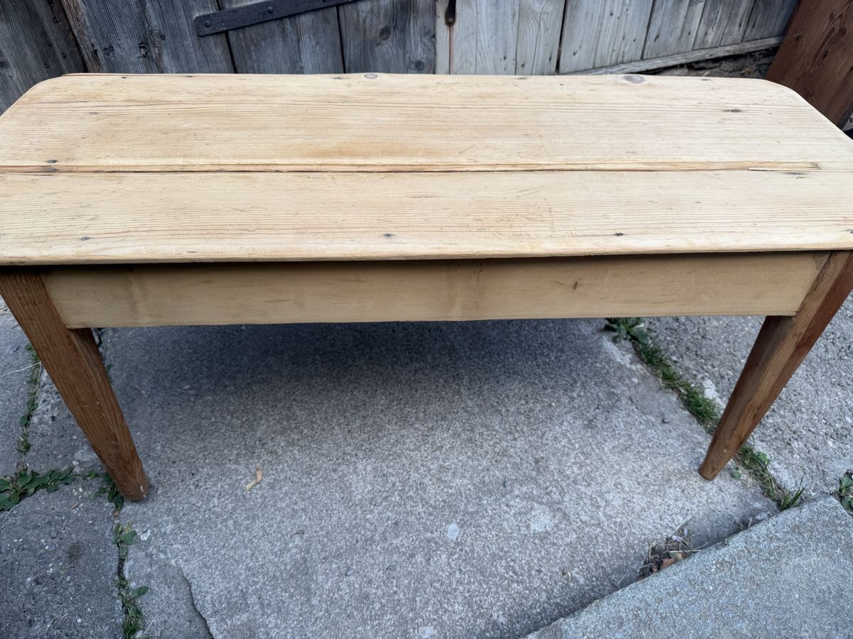 Tavoli: antiker kleiner Holztisch/ Couchtisch/Beistelltisch – Usato da Mastrils venduto da cla_nsg9 1