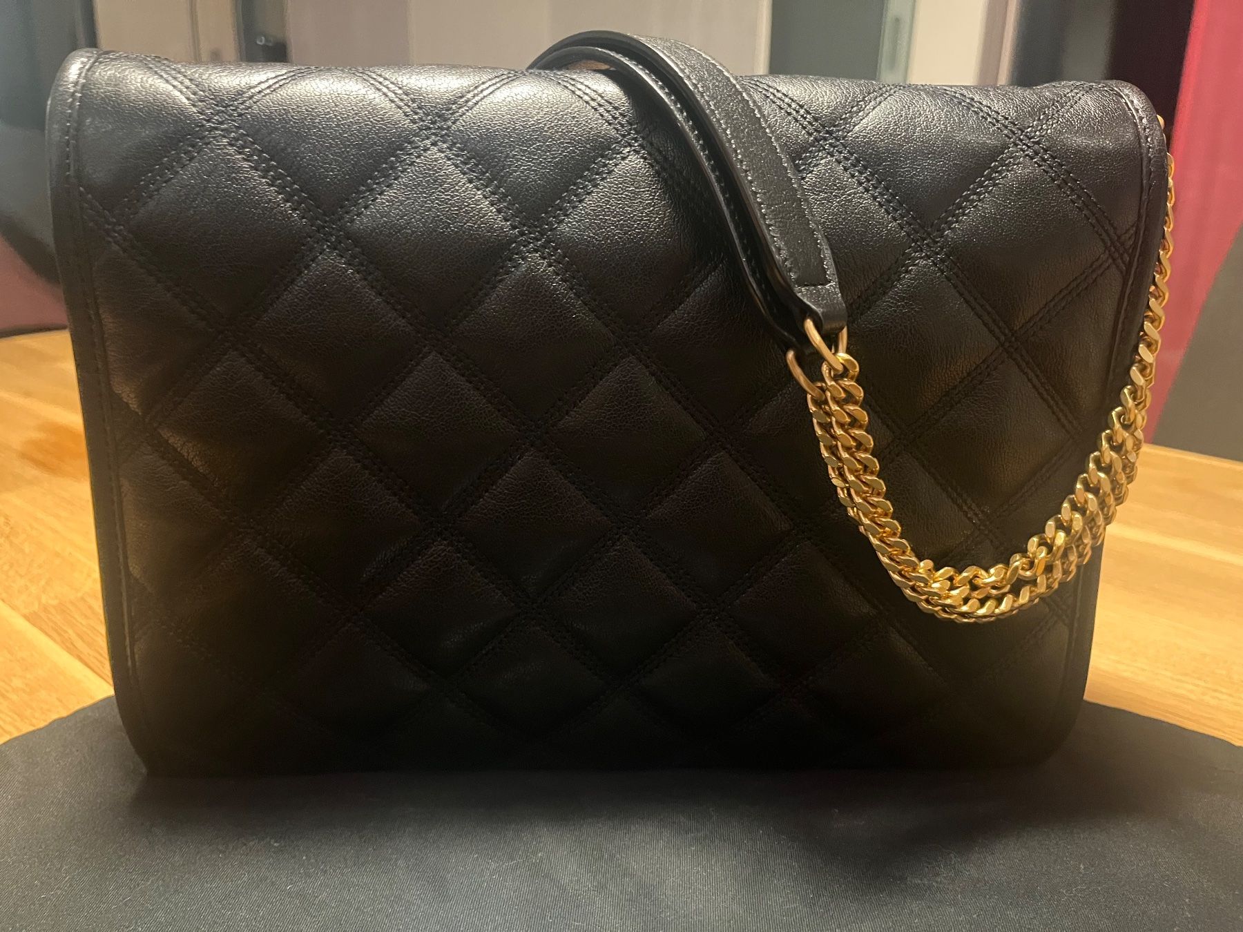 Saint Laurent Borse da donna: Yves Saint Laurent Becky – Nuovo (secondo la descrizione) da Uitikon Waldegg venduto da KingaP 2
