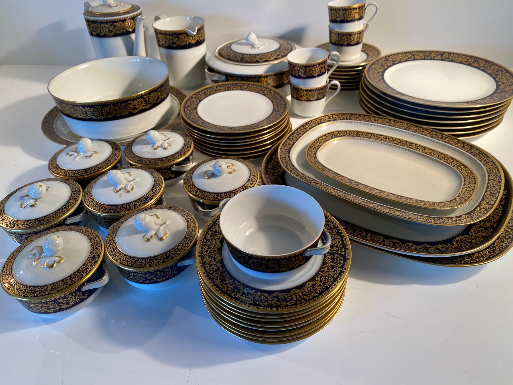 Geschirrsets: Vintage Geschirr-Service Langenthal Château – Gebraucht aus Ballwil von ClassicGallery 1