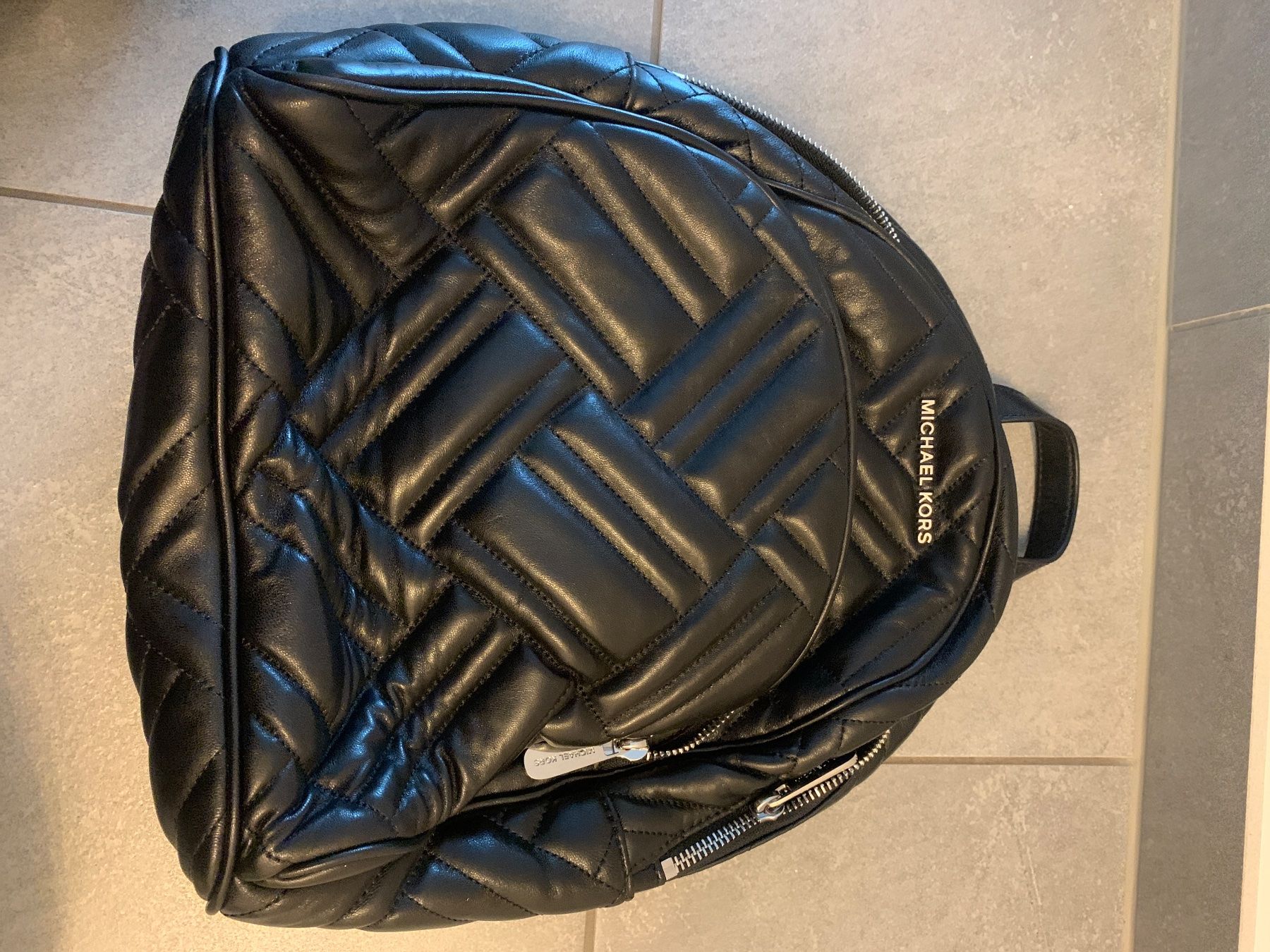 Michael Kors Sacs à dos: Michael Kors Rucksack – D'occasion à Thörishaus par peyersson