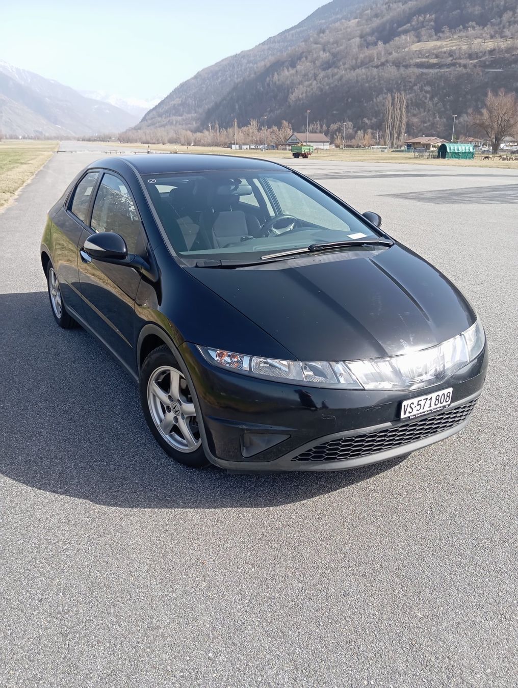 Honda Automobili: Honda Civic 1.8 Automatisch Getriebe – Usato da Turtmann venduto da Georgi8501 1