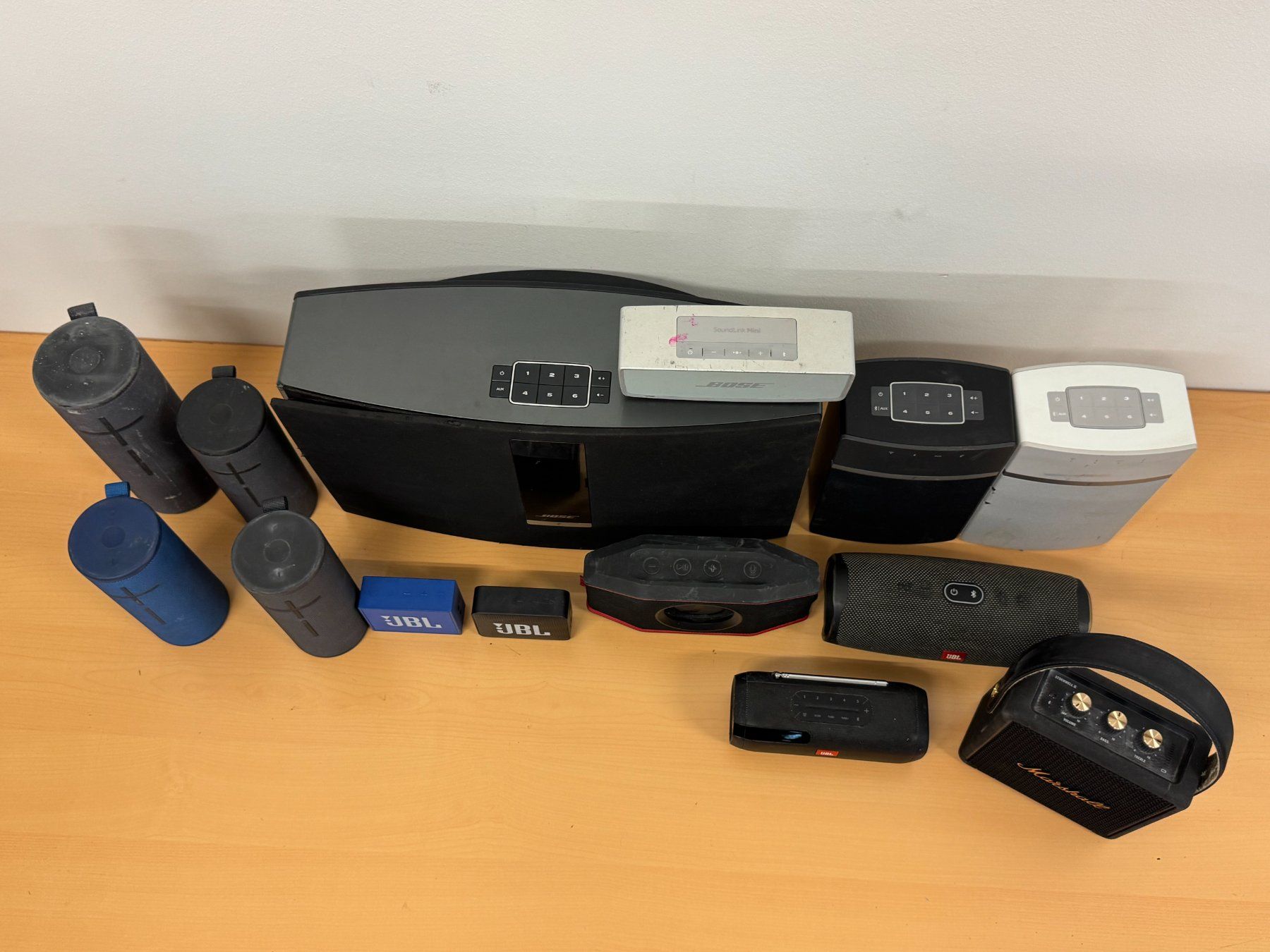 Casse acustiche: Bluetooth Lautsprecher Lot – Usato da Ebmatingen venduto da Revivetrade 2