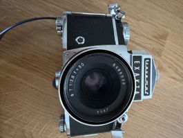 Appareil photo Exakta Varex IIb avec objectif Carl Zeiss Jen