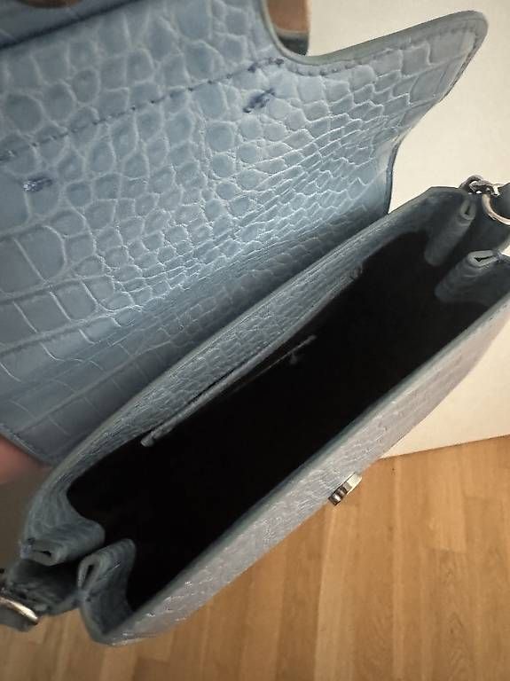 Borse da donna: Zara blue shoulder bag – Usato da Rümlang venduto da LK_E 1