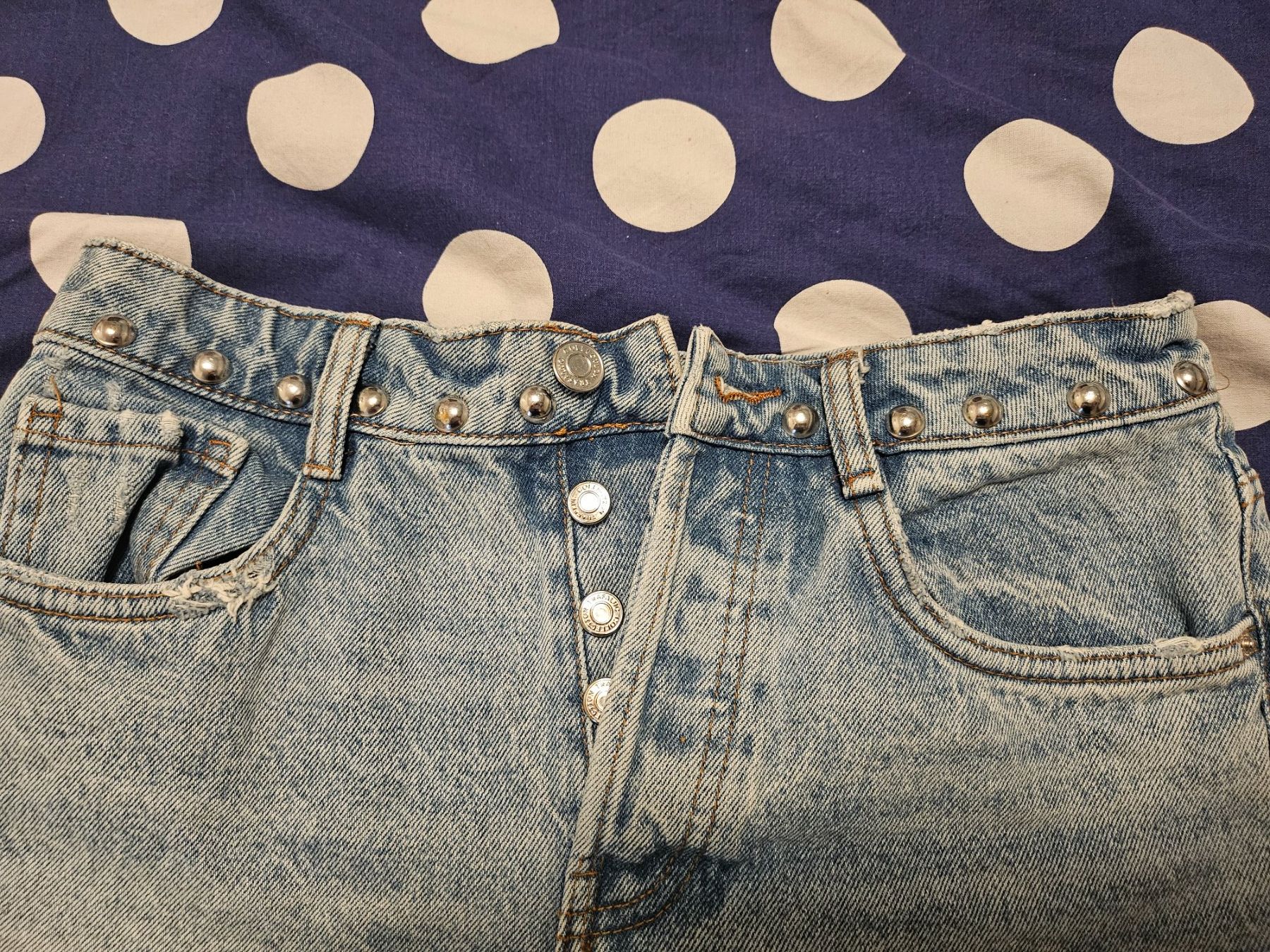 Hosen: Jeans shorts gr 34 denim – Gebraucht aus Dietikon von Eleda 1
