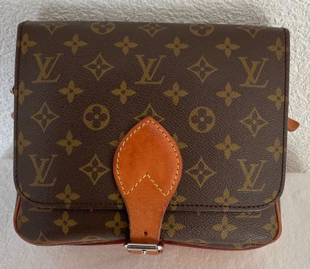 Vuitton : Cartouchière des années 80