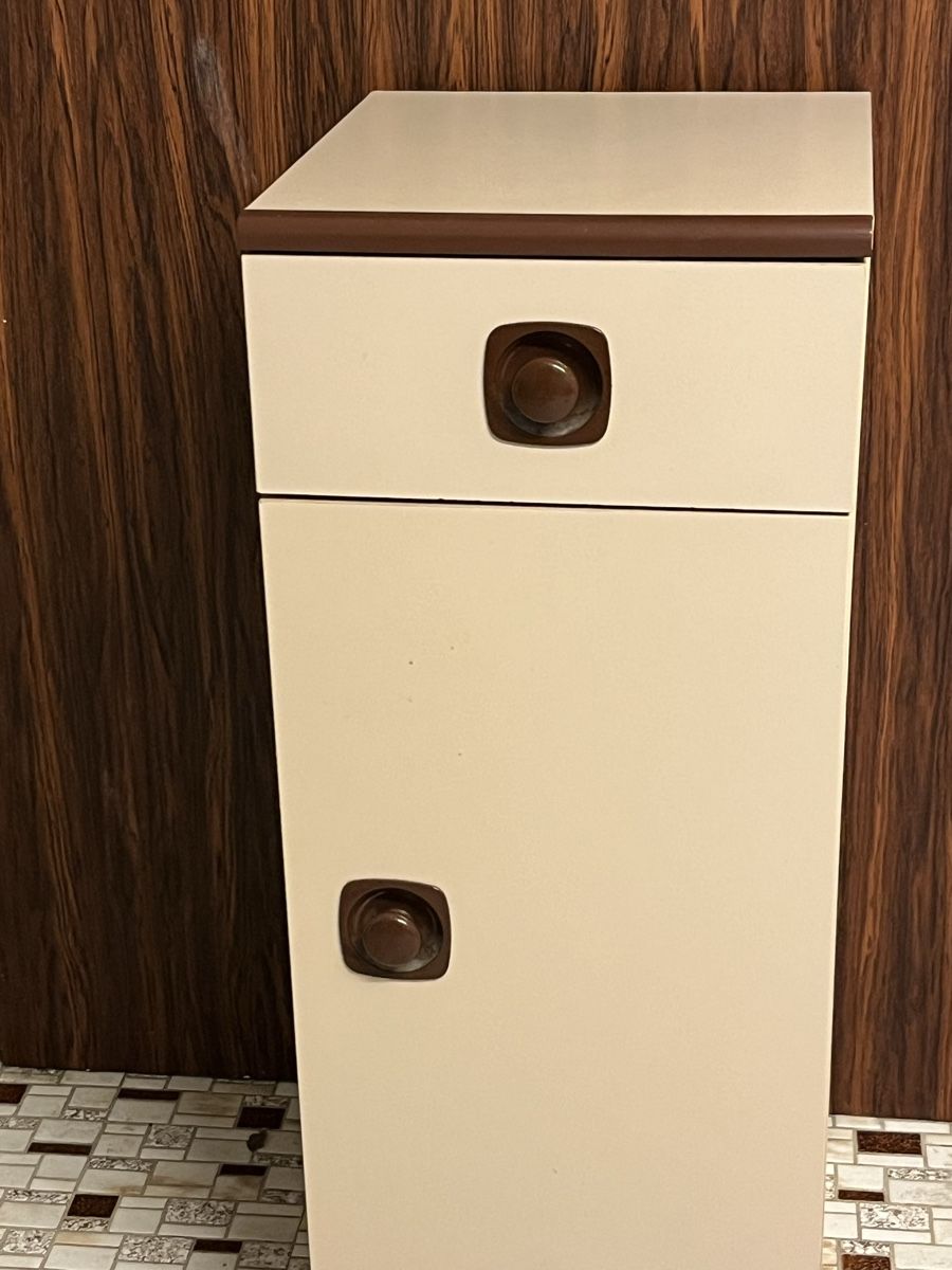 Comodini: Comodino da bagno – Usato da Nussbaumen AG venduto da leone2000