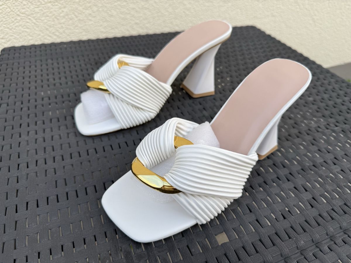 Scarpe da donna: high heels  Sandalen  – Nuovo (secondo la descrizione) da Zürich venduto da schwarze 2