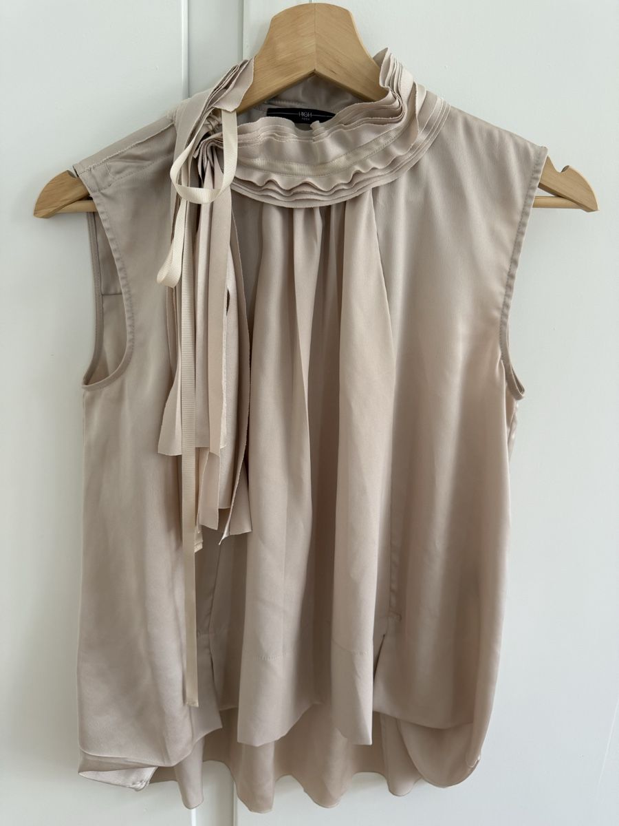 Blusen: Blouse im Seidenstyle – Neu (gemäss Beschreibung) aus Zürich von jul_5t9s