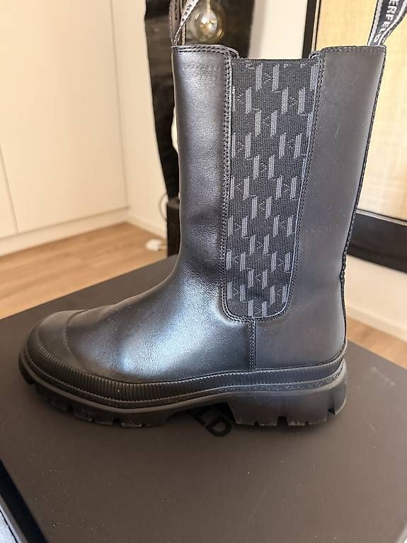 Karl Lagerfeld Scarpe da uomo: Kar Lagerfeld Chelsea Boots – Usato da Schaffhausen venduto da Aensch 1