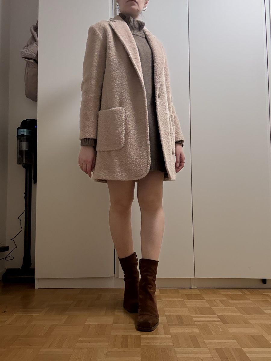 Max Mara Cappotti: Max Mara pink coat. Wool and alpaca – Usato da Baden venduto da LucyPeckam32