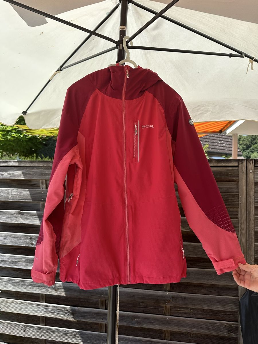 Giacche: Leichte Freizeit Damenjacke Grösse 46 – Usato da Lupfig venduto da asg_5tqb