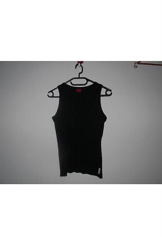 Hugo Boss Tops: HUGO BOSS: SCHWARZES TANKTOP – Neu (gemäss Beschreibung) aus Bern von AnoukLouisa 1