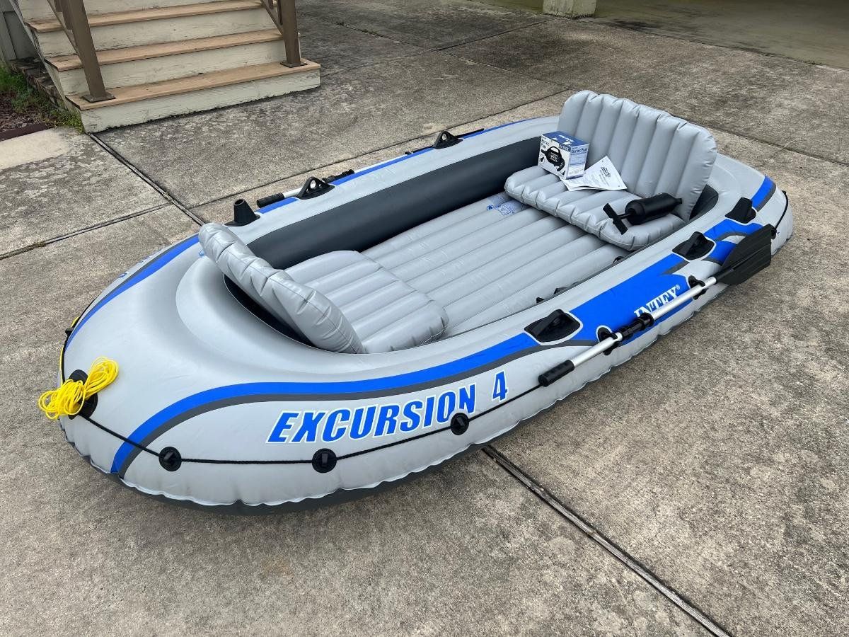 Barche: Intex Excursion 4 Schlauchboot - Neu und original verpackt! – Nuovo e nell'imballaggio originale da Zürich venduto da derd3