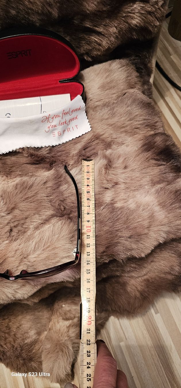 Esprit Occhiali & Lenti: Esprit Sonnenbrille, Violett, inklusive Etui & Tuch. – Nuovo (secondo la descrizione) da Wangen b. Olten venduto da tagra69 2