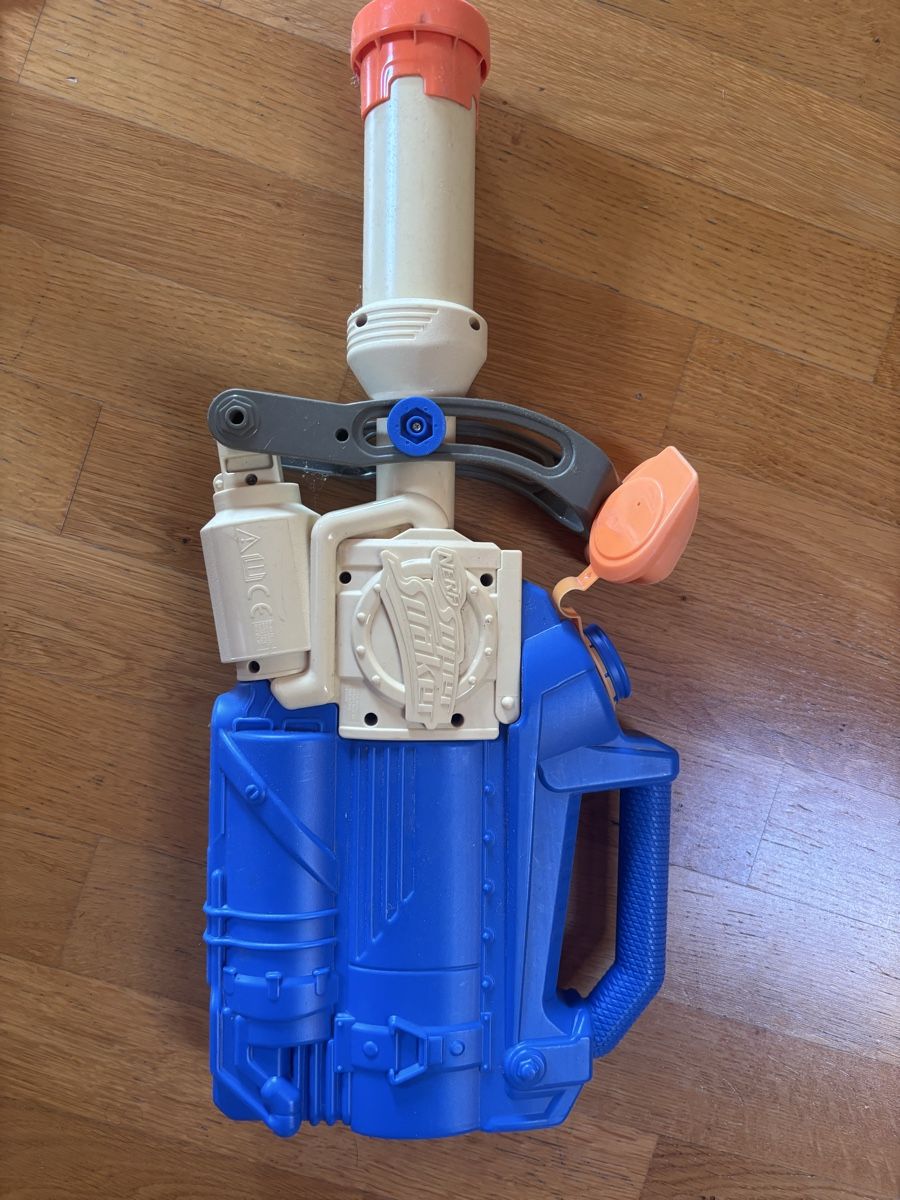 Nerf Spielzeuge: Nerf Water Guns lot condition used 4 items – Gebraucht aus Zürich von rad_scf2 1