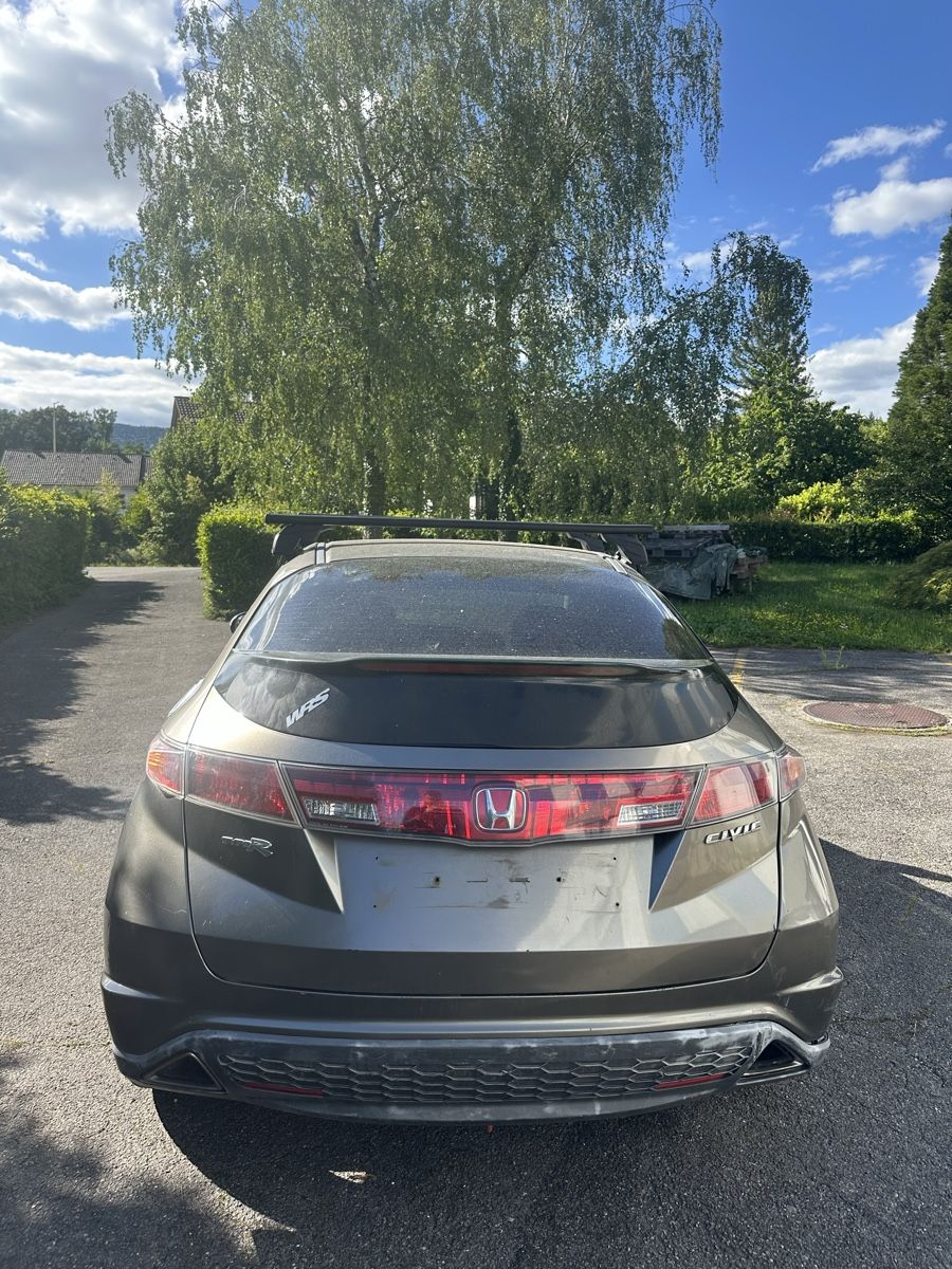 Honda Autos: Honda Civic 1.8 – D'occasion à Gals par aya_p7pd 4