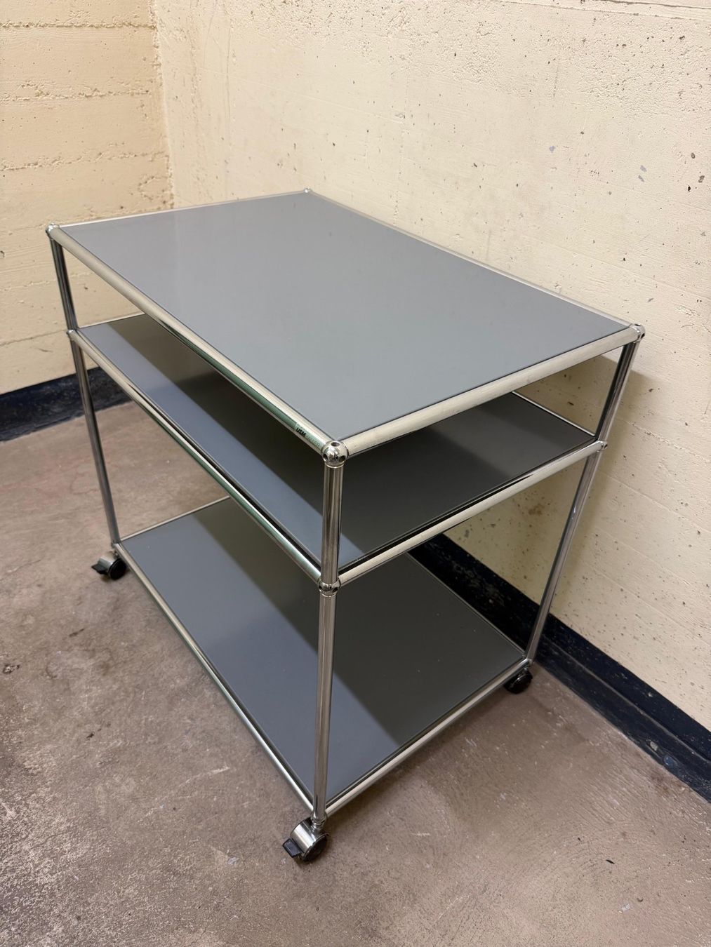 USM Comodini: Original USM Rolltisch – Usato da Tann venduto da kristi8282