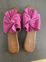 Anna Field Mules mit pinker Schleife