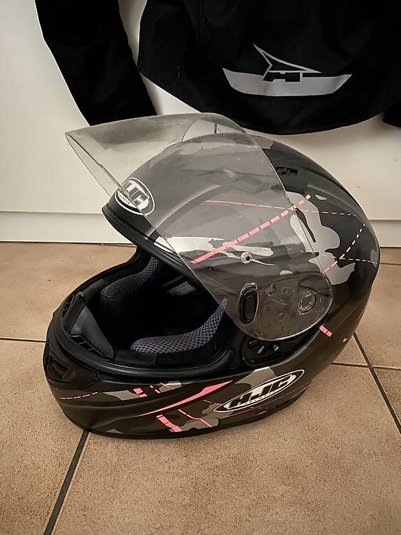 Caschi & visiere: Casco moto HJC – Usato da Riva San Vitale venduto da les_85dl