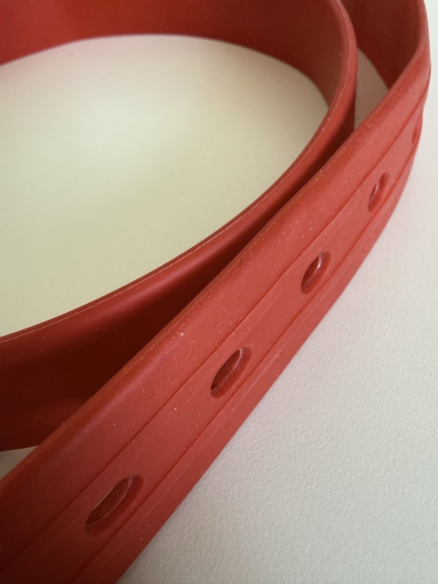 Cinture: Roter Gummigürtel von Replay – Usato da Zürich venduto da Jamezone 3