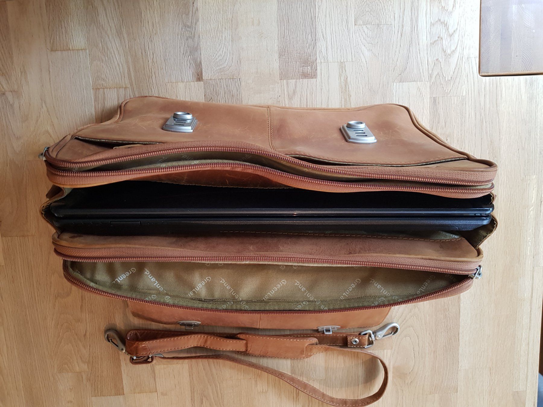 Koffer & Taschen: Greenland Westcoast Ledertasche Laptop – Neu (gemäss Beschreibung) aus St. Gallen von chilly81 1