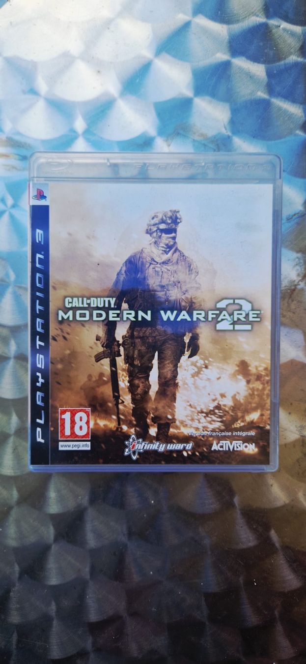 Sony Jeux: PS3 Action bundle  MW2 + COD3 + Resistance + Kane & Lynch – D'occasion à Zürich par Serz