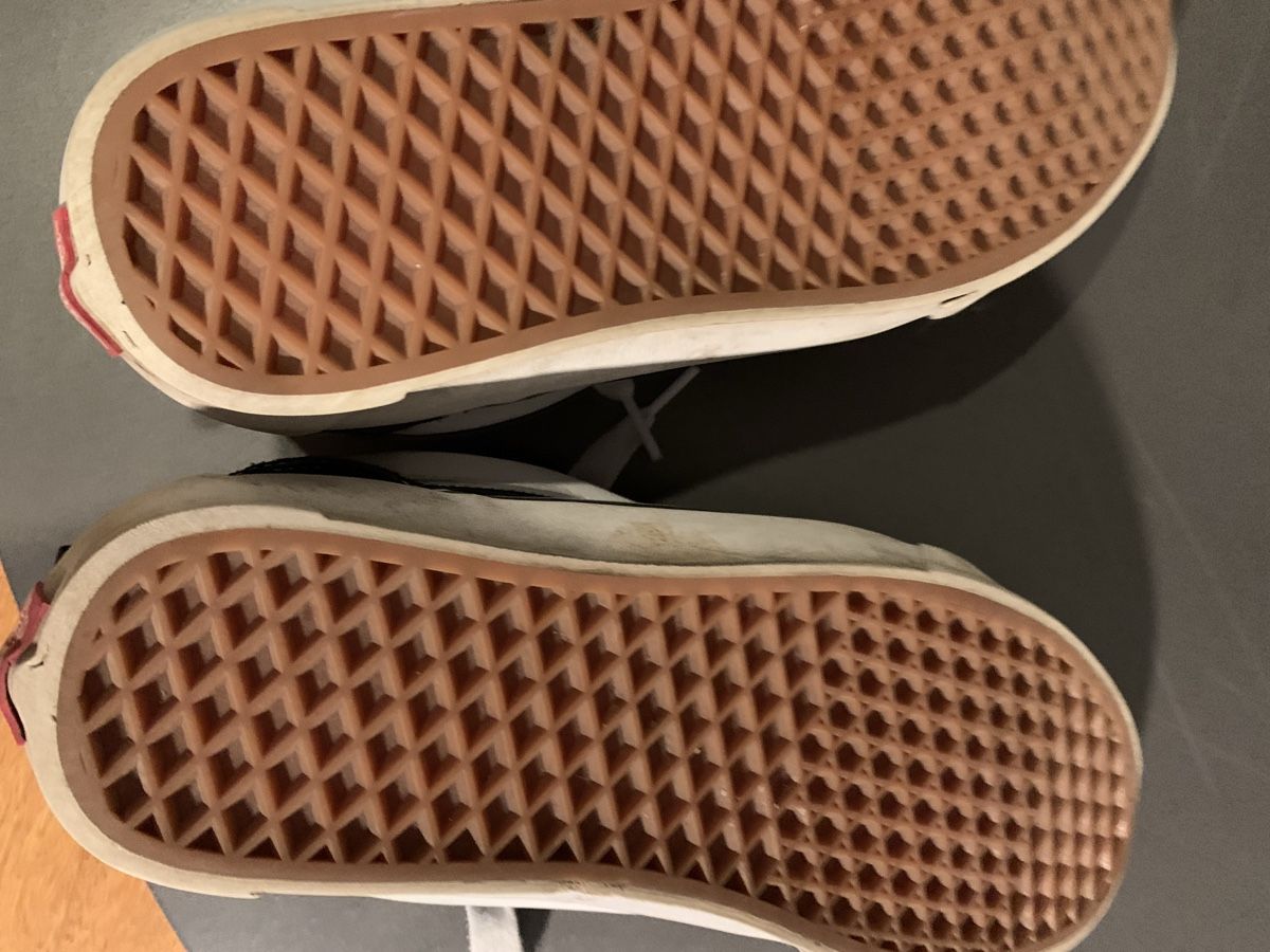 Vans Herrenschuhe: Vans Knu Skool Gr. 44 – Gebraucht aus Killwangen von Zermatt5 6