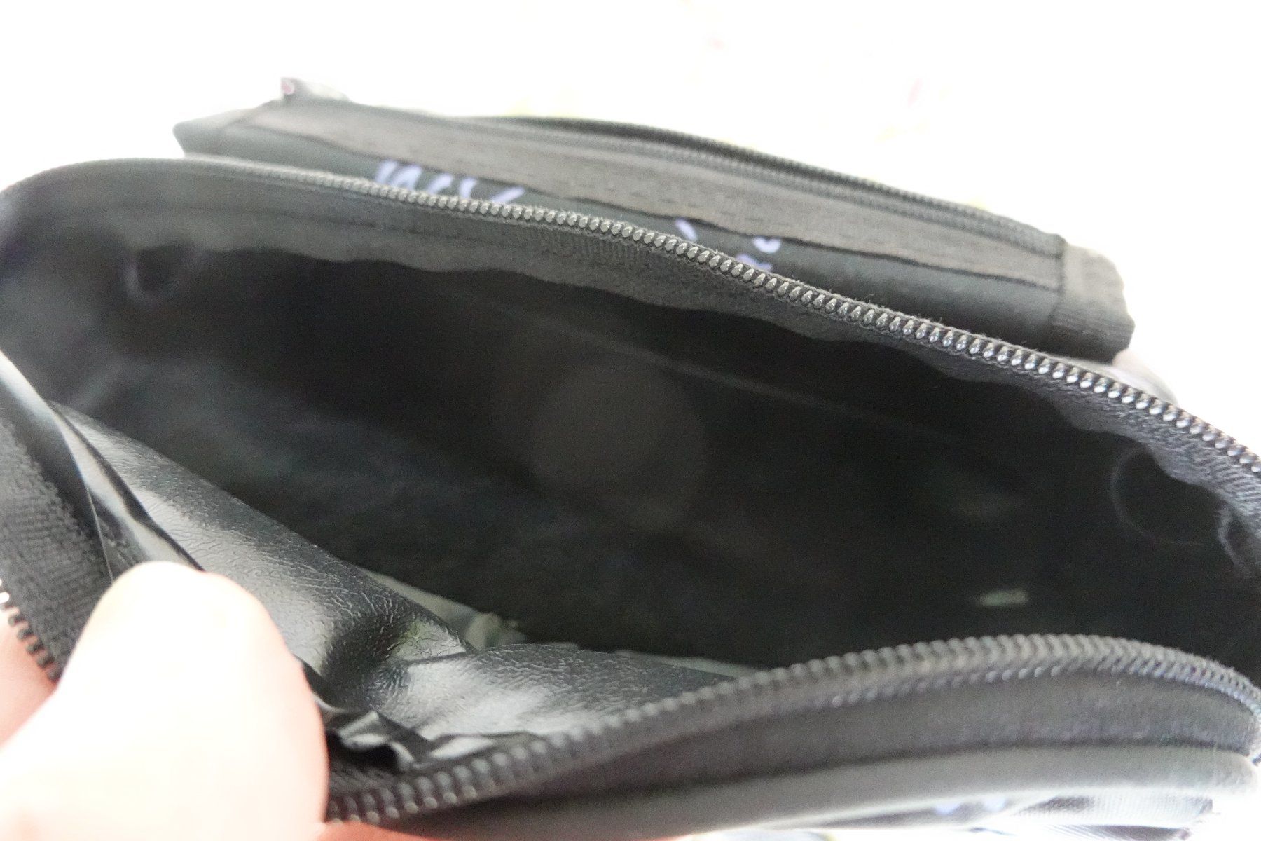 Taschen: Mary Quant Bauchtasche, schwarz, mit vielen Fächern – Gebraucht aus Jona von simongarden 4