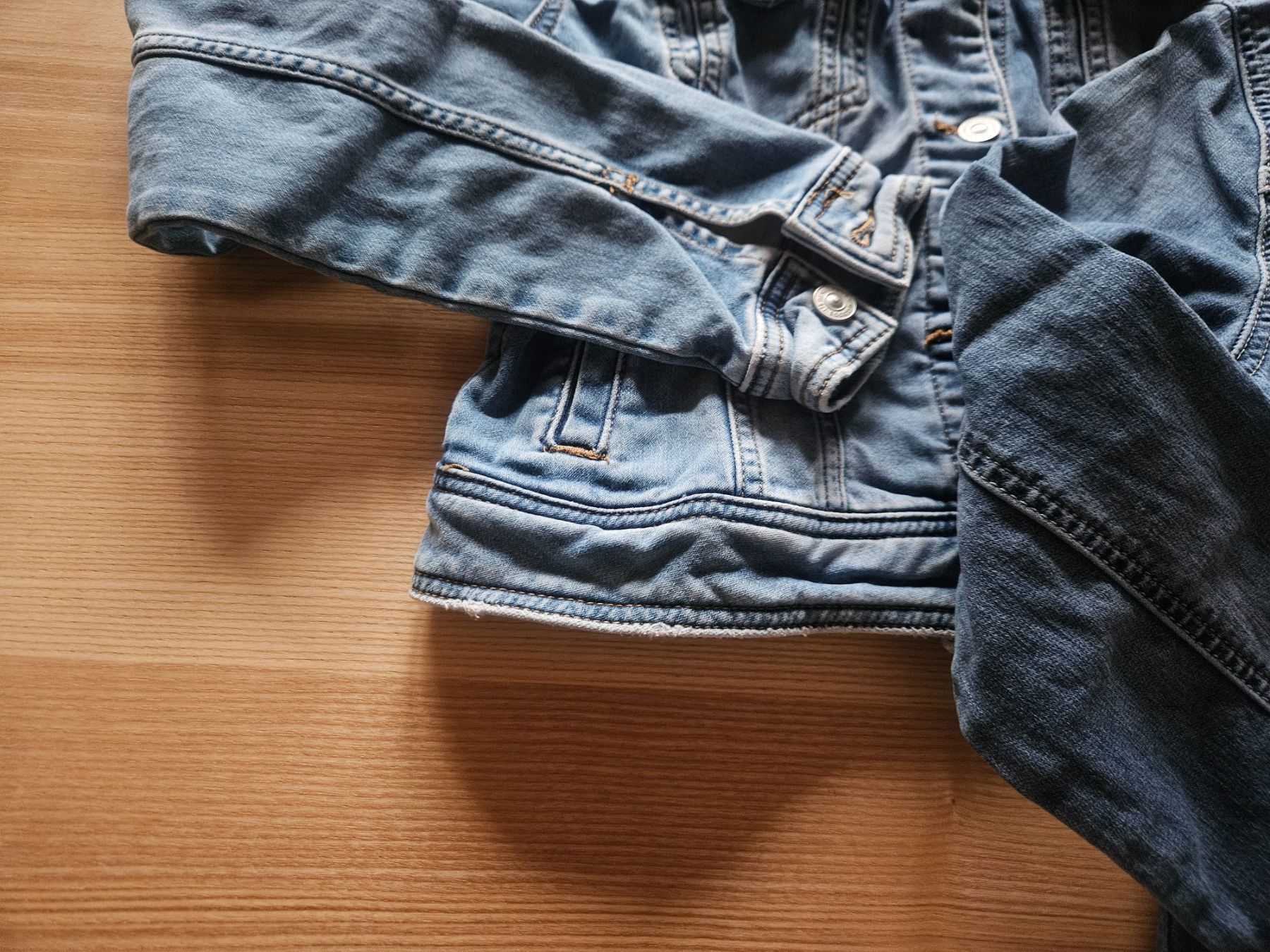 Jacken: Jeansjacken Gr.S/M – Gebraucht aus Oberhelfenschwil von tup12 4