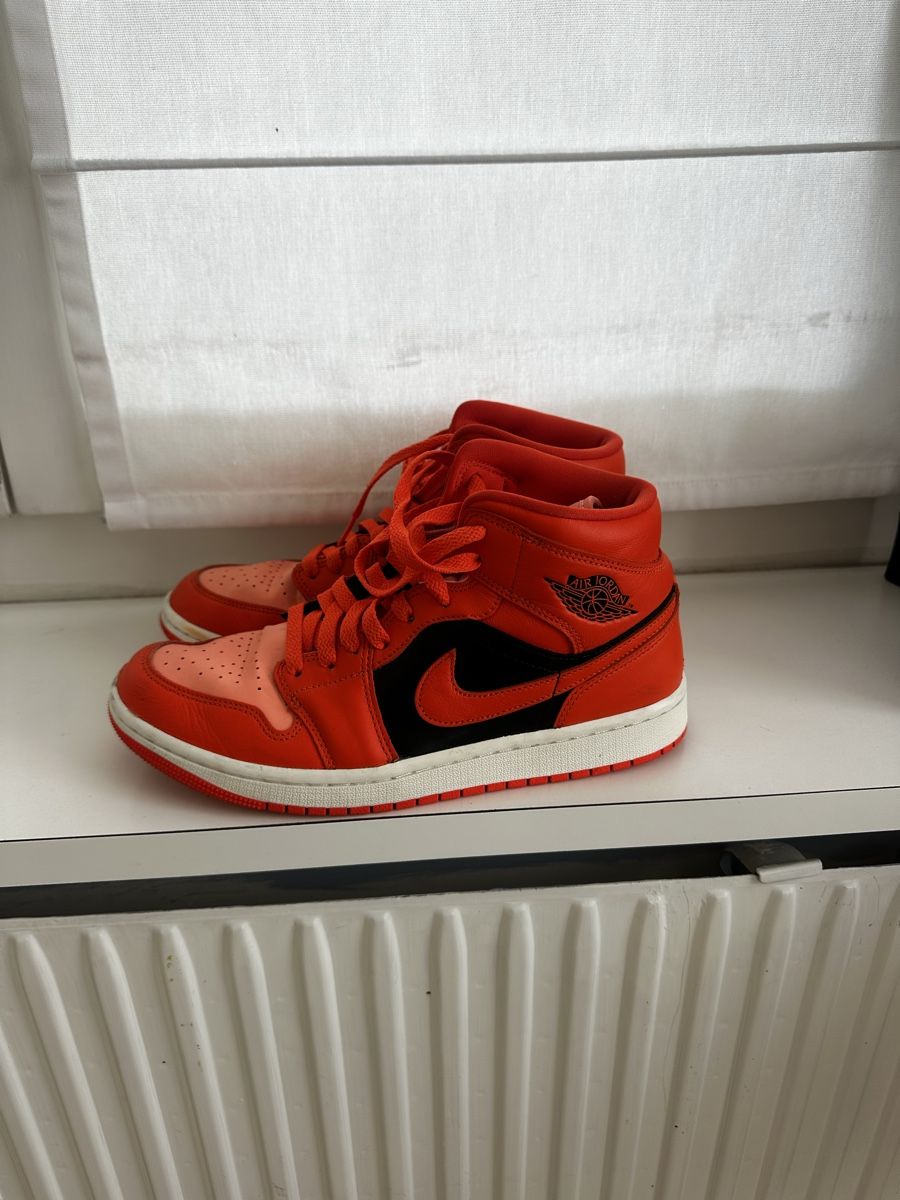 Jordan Chaussures hommes: Air Jordan 1 mid SE Sneaker – D'occasion à Kilchberg ZH par tes_66wp 2