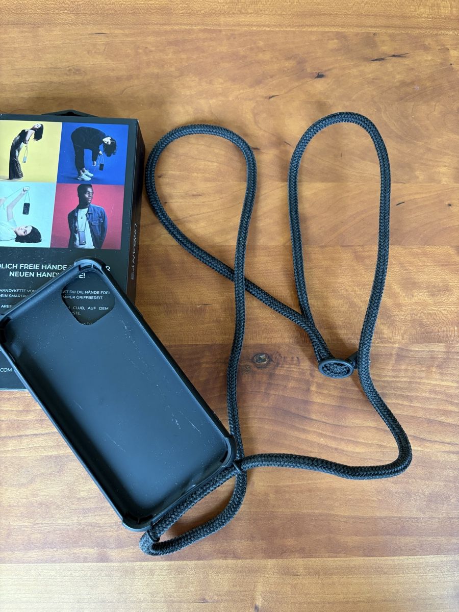 Urbany's Cover & Protezioni schermo: Urbanys Iphone XR – Usato da Steinmaur venduto da ighflyer 3